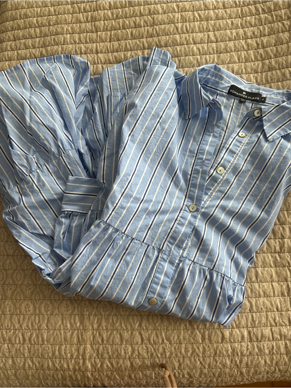 Tuckernuck Pomander Place tiered shirt dress, size M - Picture 3 of 4